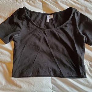 Black crop top